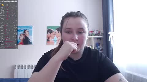 Snapshot of light_lunaa chatting on February 27, 3:58 am light_lunaa online show from February 27, 3:58 am