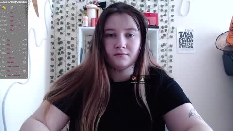 Snapshot of light_lunaa chatting on February 7, 4:27 am light_lunaa online show from February 7, 4:27 am