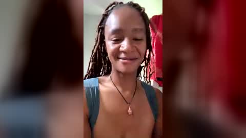 lightskinnedcarmel online show from June 17, 4:30 pm