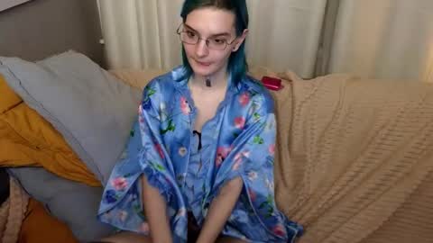 Snapshot of lika_haris chatting on September 9, 8:52 pm Lika online show from September 9, 8:52 pm