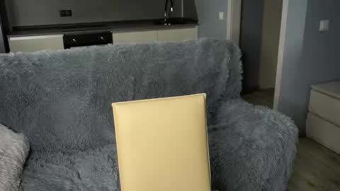 Snapshot of likalens chatting on September 30, 2:22 pm Emi online show from September 30, 2:22 pm