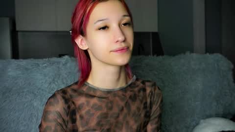 Snapshot of likalens chatting on October 20, 4:43 pm Emi online show from October 20, 4:43 pm