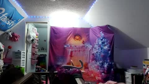 LikeMyAshe online show from December 18, 3:15 am