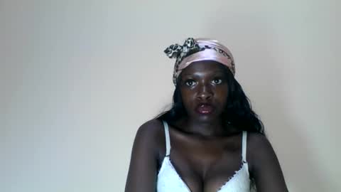 lil6041 online show from December 2, 8:49 am