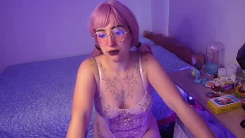 im MIA  -- MY OF is catsito3 online show from December 10, 10:37 pm