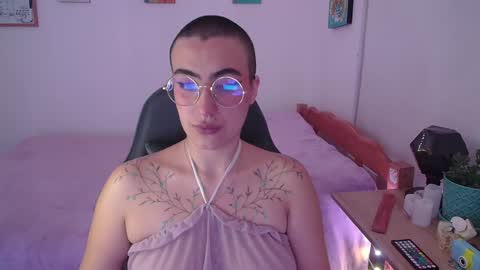 im MIA  -- MY OF is catsito3 online show from February 8, 2:36 am