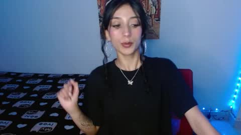 Snapshot of lil_lisaa chatting on February 1, 2:58 am Lisaa online show from February 1, 2:58 am