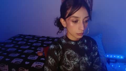Snapshot of lil_lisaa chatting on February 11, 5:16 am Lisaa online show from February 11, 5:16 am