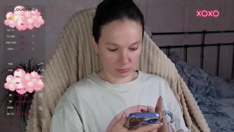 little moon online show from February 22, 7:59 pm