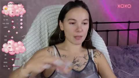 little moon online show from October 4, 7:40 pm