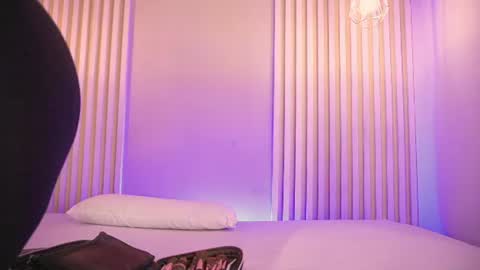 L I L A   online show from June 14, 2:35 am