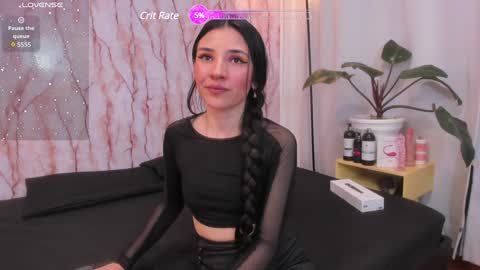 Lila online show from December 4, 7:34 pm
