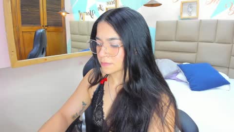 Snapshot of lila_foox chatting on January 31, 7:40 pm LILA online show from January 31, 7:40 pm