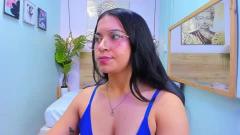 Snapshot of lila_foox chatting on February 6, 12:54 am LILA online show from February 6, 12:54 am
