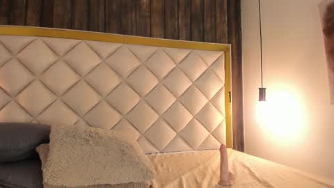 Lila  online show from April 9, 6:19 am