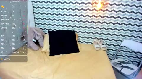 Snapshot of lilabalix chatting on October 29, 3:25 pm L I L A online show from October 29, 3:25 pm