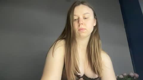 Lily online show from October 19, 4:53 pm