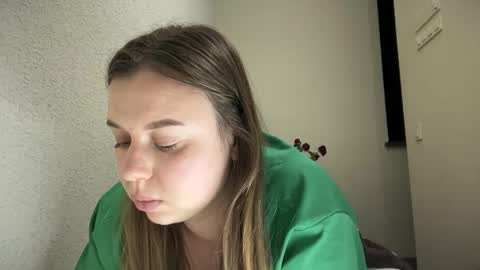 Lily online show from October 12, 2:47 am