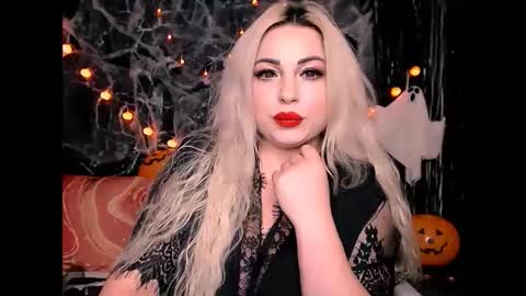 LilaShiny online show from November 1, 1:54 am