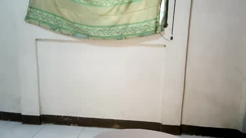 Im Rain online show from April 2, 4:32 am