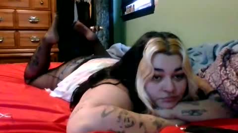 Snapshot of lilcandybits chatting on December 9, 7:29 pm candy online show from December 9, 7:29 pm