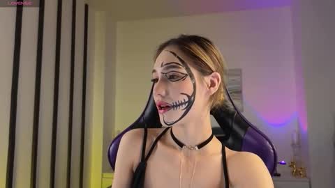 Hi im Yuki online show from October 31, 11:25 am