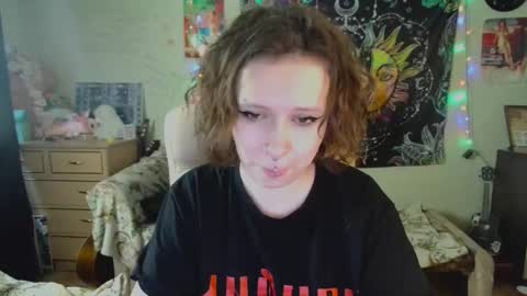 Lil online show from October 7, 10:19 am