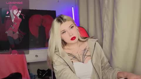 Snapshot of lilhornyprincess chatting on September 17, 9:02 pm Nika and Lori online show from September 17, 9:02 pm