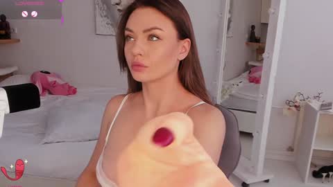 Lilith Nickol online show from January 16, 11:17 am