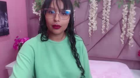 LILI CANDIES online show from September 30, 1:28 pm