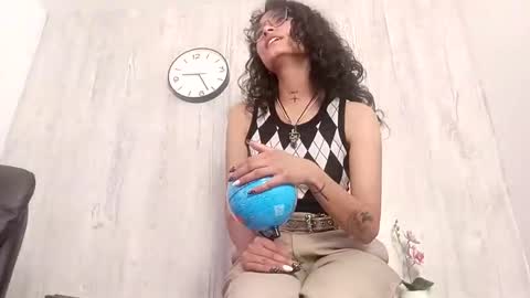 Snapshot of lili_clan chatting on September 22, 2:26 pm lili_clan online show from September 22, 2:26 pm