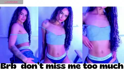 lili_evanss online show from September 22, 11:19 am