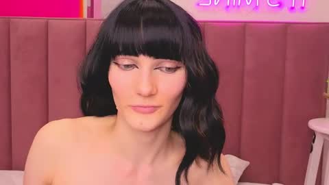 Lilli  follow me kiss online show from April 26, 2:26 pm