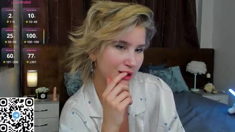 Snapshot of lilian_daniels chatting on September 12, 12:11 am Lilian online show from September 12, 12:11 am