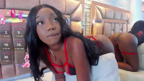 LILIAN  online show from September 29, 10:15 pm