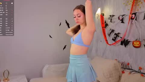 Snapshot of lilianbickford chatting on October 30, 1:08 am Hi I am Luna online show from October 30, 1:08 am