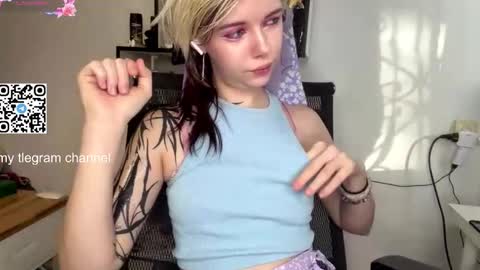 Lilian online show from February 4, 6:49 am