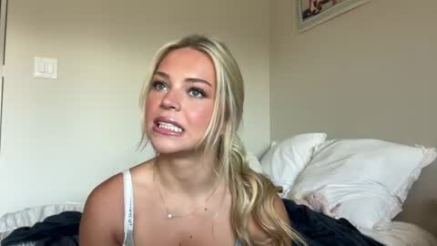 lilianjadee online show from July 15, 7:29 pm
