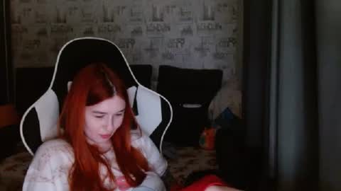 liliawoolf online show from February 21, 6:04 pm
