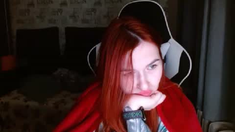 liliawoolf online show from February 19, 3:38 pm