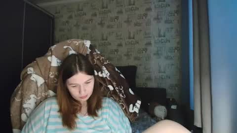 liliawoolf online show from April 1, 6:14 am