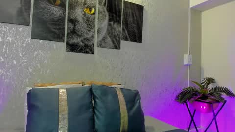 Lili Cooper online show from November 3, 11:31 pm