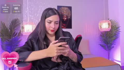 Lili Cooper online show from January 9, 8:01 pm