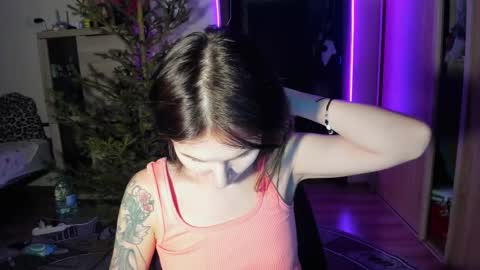 Lilie online show from January 17, 1:36 am