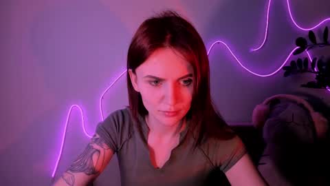 Lilie online show from December 4, 12:30 am