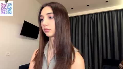 Lina online show from December 20, 10:25 pm