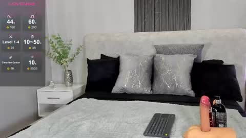 lilii peach online show from July 21, 12:00 am