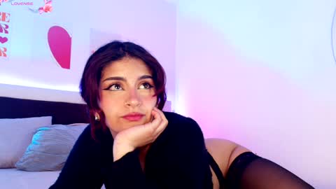 Lilith Savett online show from April 15, 2:50 pm