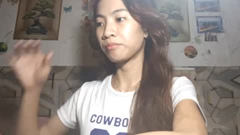Evelyn online show from May 29, 5:11 pm
