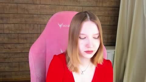LiliLinn online show from June 5, 4:27 am